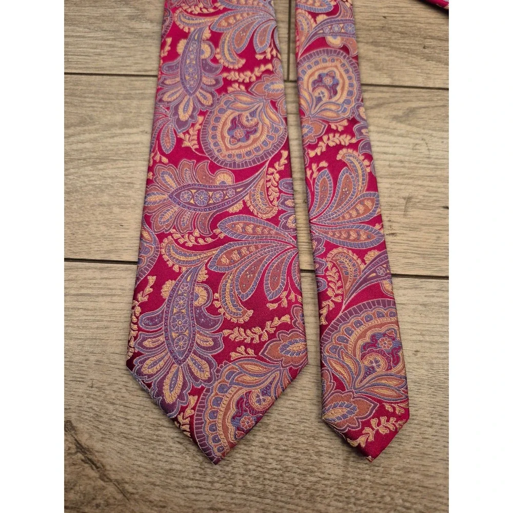 The Mens‎ Store Bloomingdales Silk Abstract Paisley Tie Red Pink Purple Gold